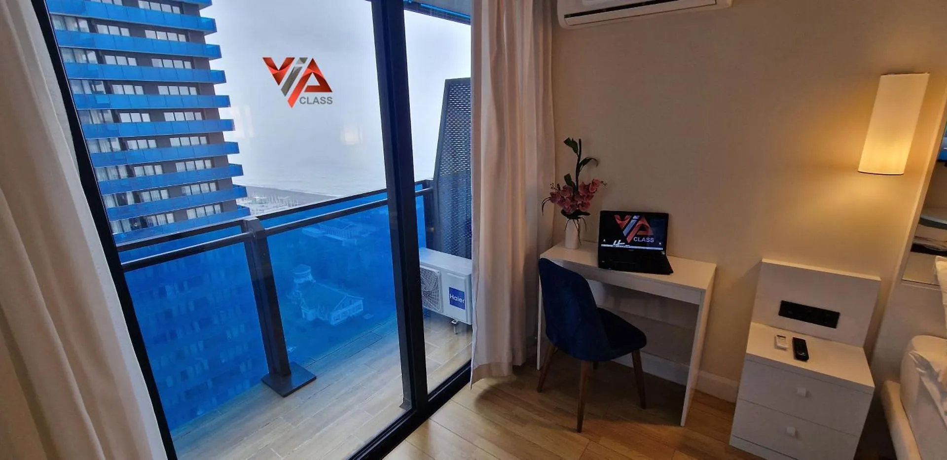 Vip Class ꙳ Orbi City Batumi 4*,